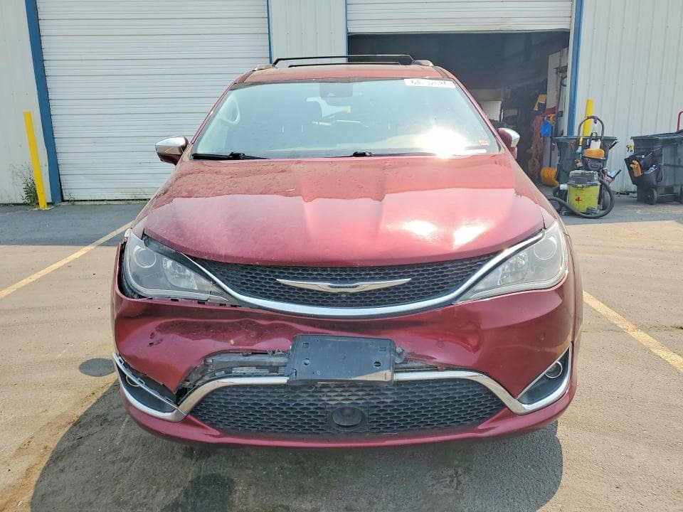 2017 CHRYSLER PACIFICA LIMITED 5