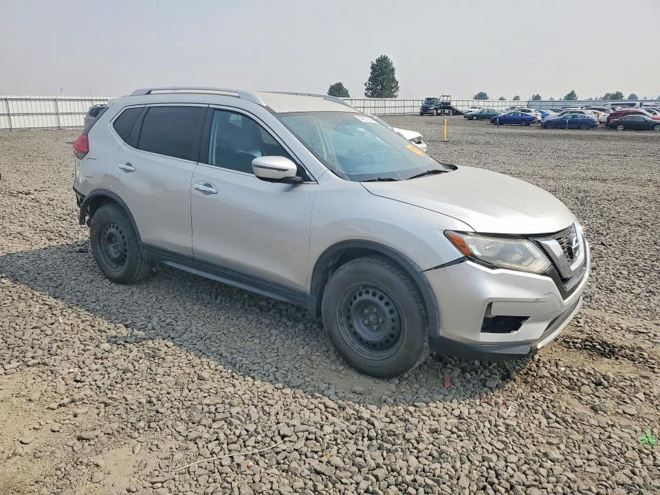 2017 NISSAN ROGUE S 4
