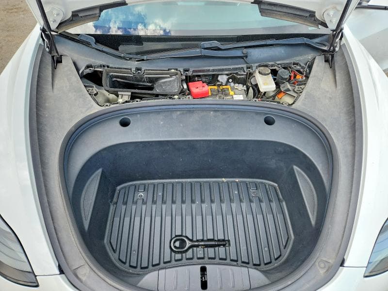 2021 TESLA MODEL 3 11