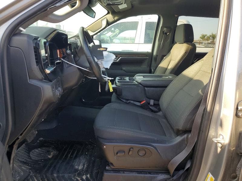 2025 CHEVROLET SILVERADO C1500 LT 7