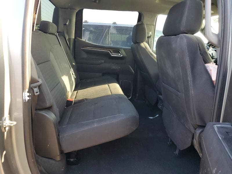 2025 CHEVROLET SILVERADO C1500 LT 10