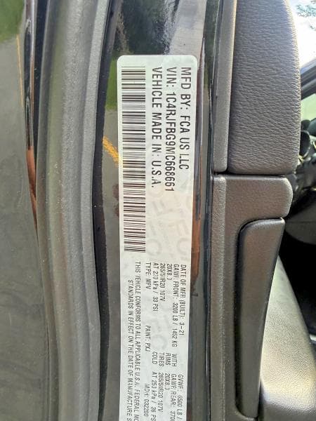2021 JEEP GRAND CHEROKEE LIMITED 10