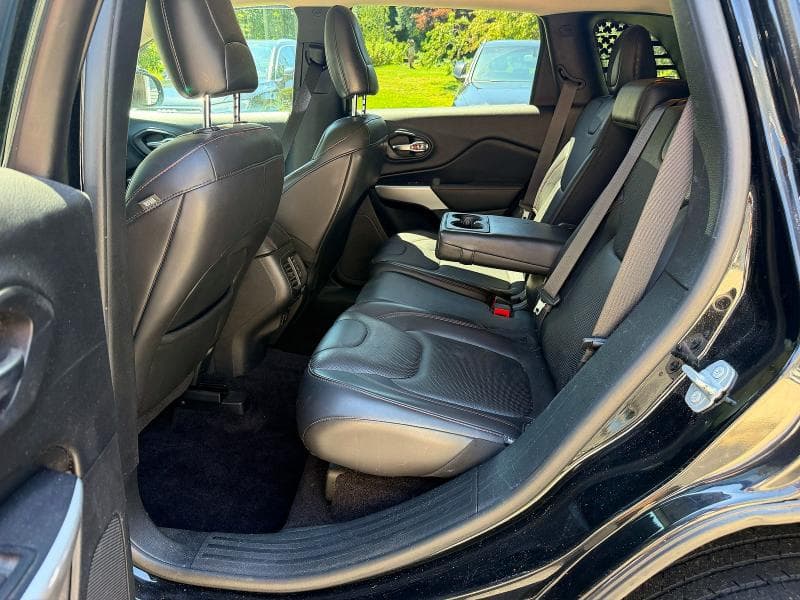 2018 JEEP CHEROKEE TRAILHAWK 12
