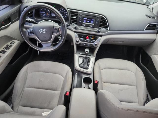 2017 HYUNDAI ELANTRA SE 8