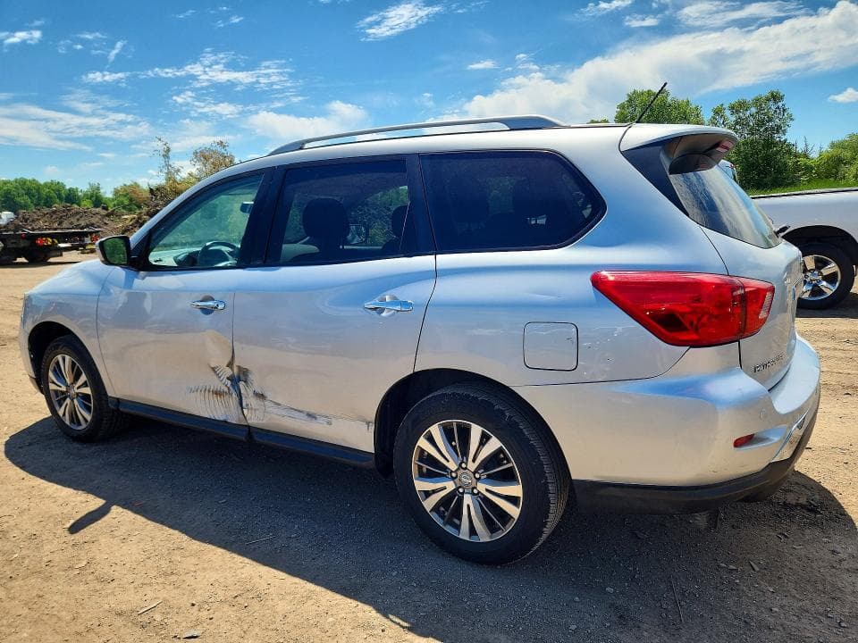 2018 NISSAN PATHFINDER SV 4