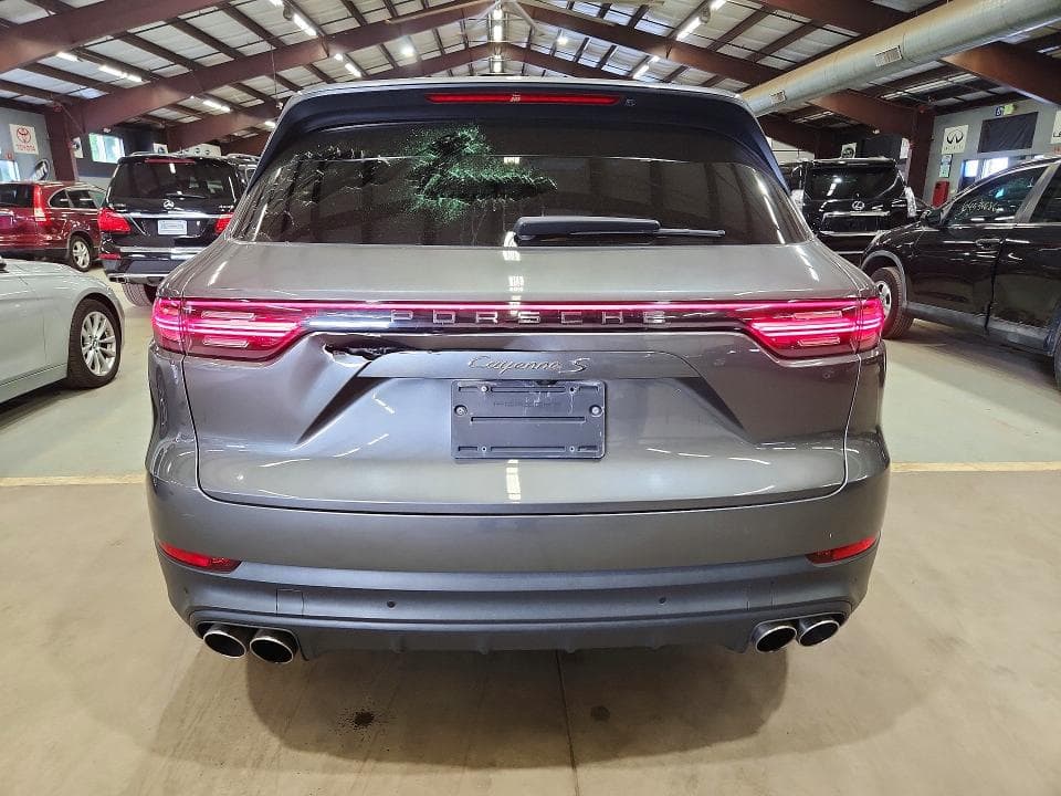 2019 PORSCHE CAYENNE S 6