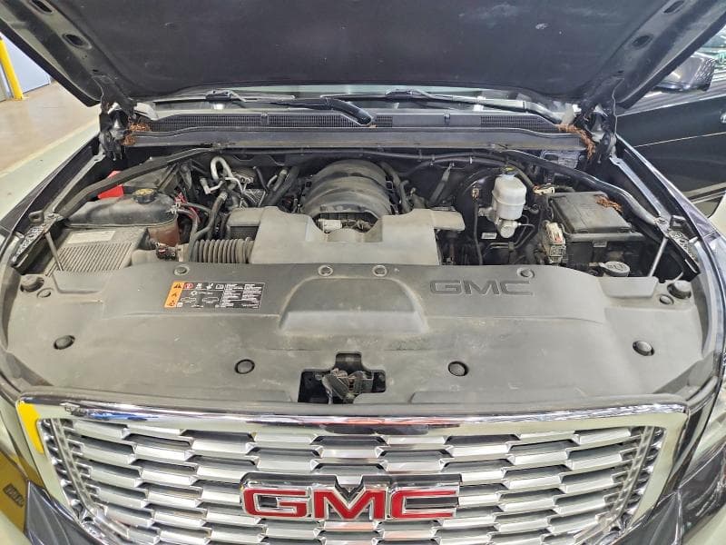 2020 GMC YUKON XL DENALI 12