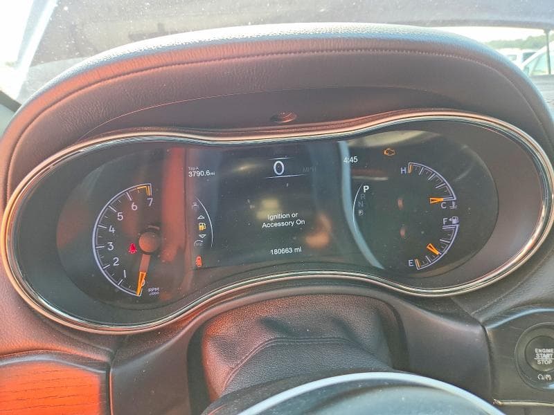 2018 JEEP GRAND CHEROKEE OVERLAND 9