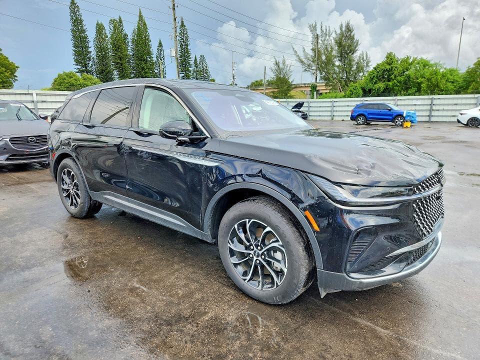 2025 LINCOLN NAUTILUS PREMIERE 4