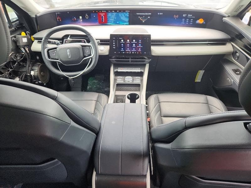 2025 LINCOLN NAUTILUS PREMIERE 8
