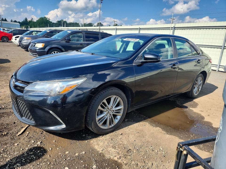 2017 TOYOTA CAMRY SE - 1
