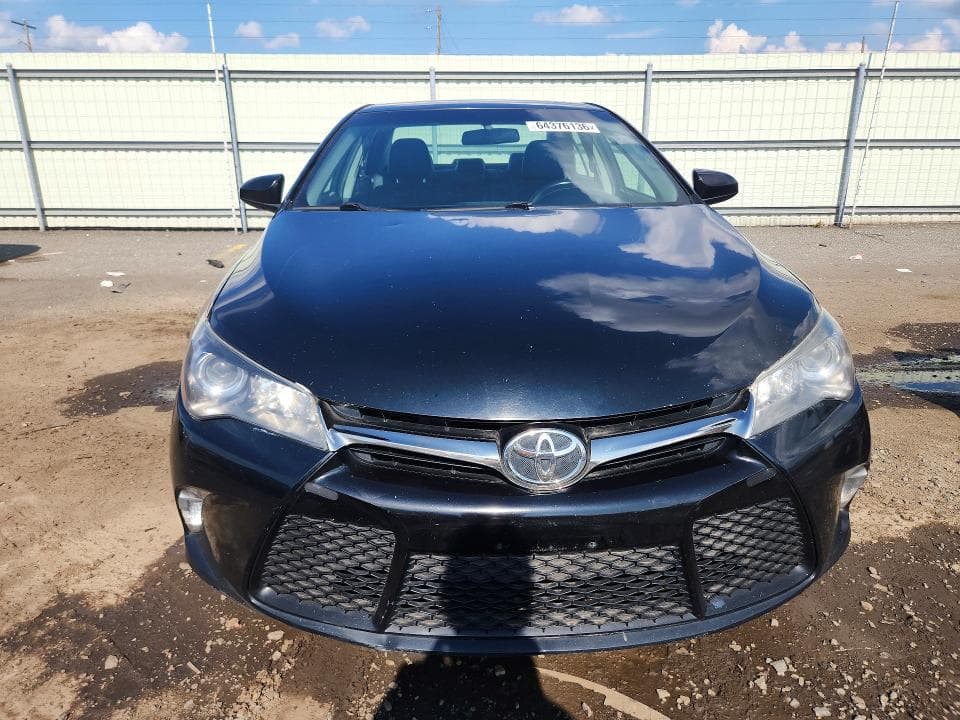 2017 TOYOTA CAMRY SE 5