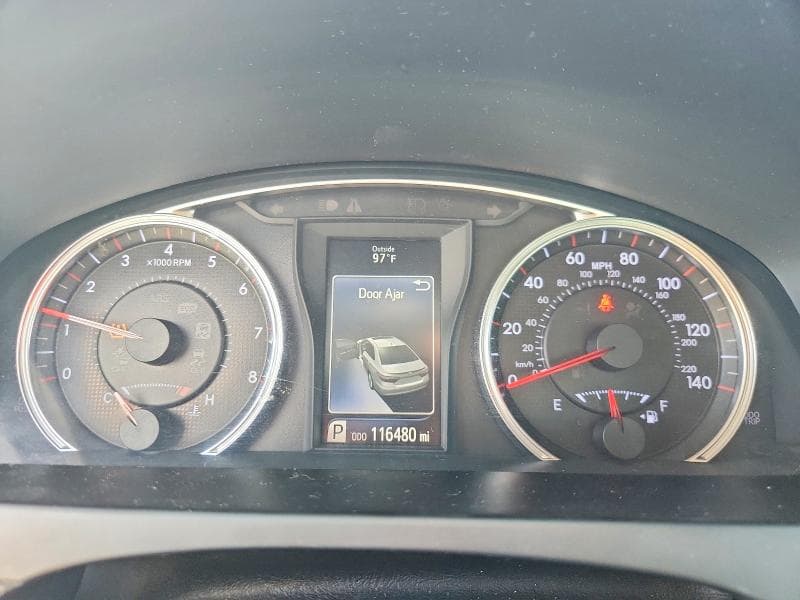 2017 TOYOTA CAMRY SE 9