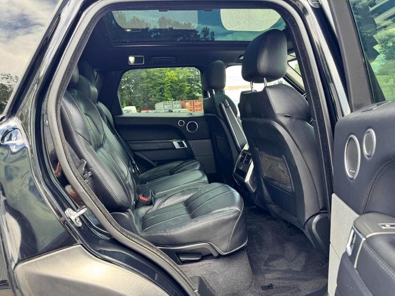 2017 LAND ROVER RANGE ROVER SPORT SE 10