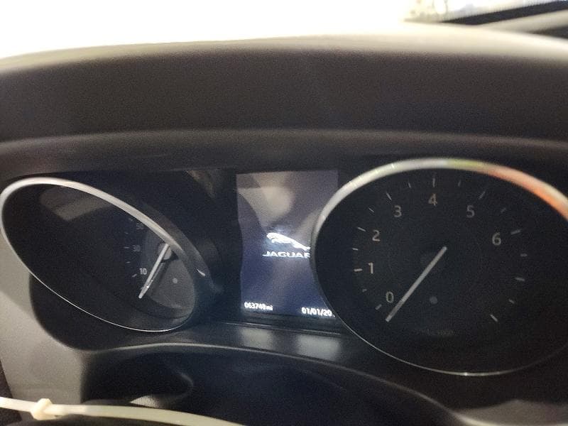 2017 JAGUAR XE PREMIUM 9