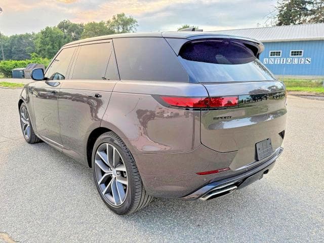 2023 LAND ROVER RANGE ROVER SPORT DYNAMIC SE 3