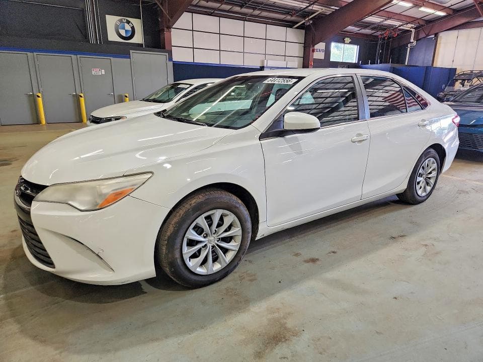 2017 TOYOTA CAMRY LE - 1