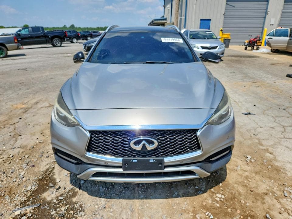 2017 INFINITI QX30 BASE 5