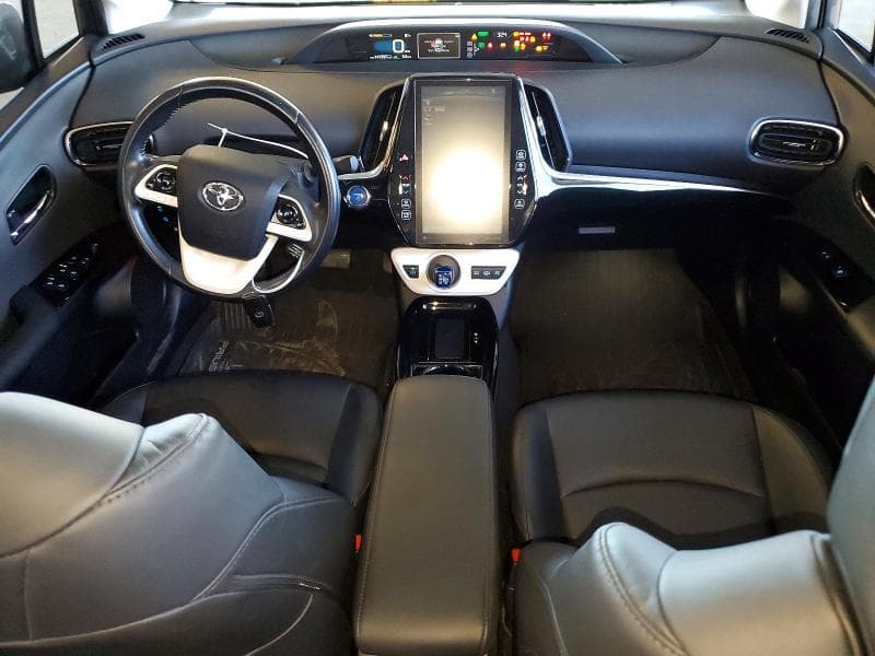 2018 TOYOTA PRIUS PRIME PREMIUM 8