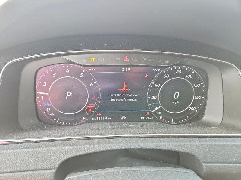 2019 VOLKSWAGEN GOLF R 9