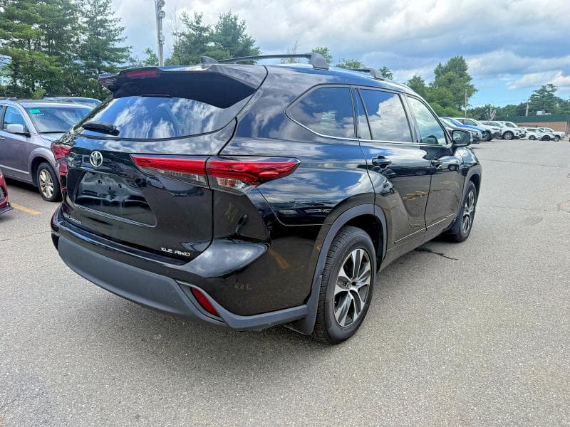 2020 TOYOTA HIGHLANDER XLE 4