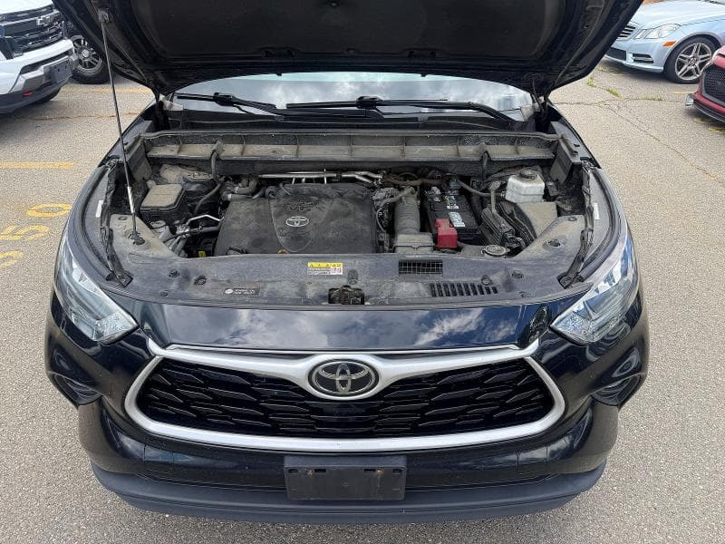 2020 TOYOTA HIGHLANDER XLE 7