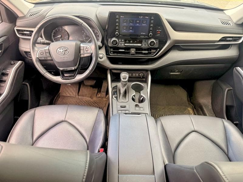 2020 TOYOTA HIGHLANDER XLE 9