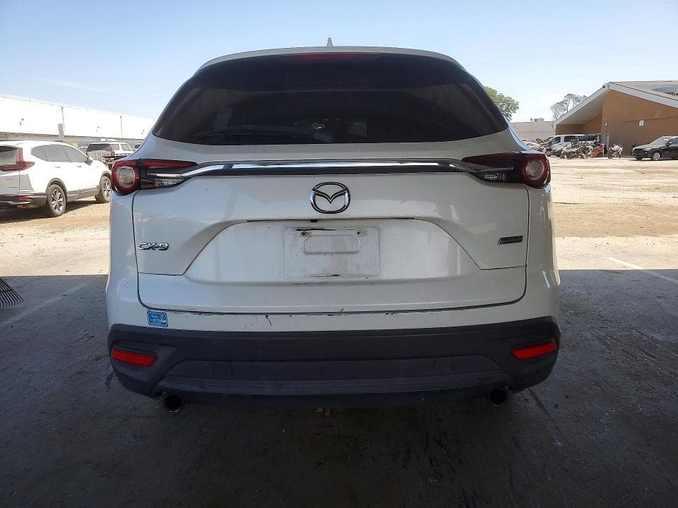 2018 MAZDA CX-9 TOURING 6