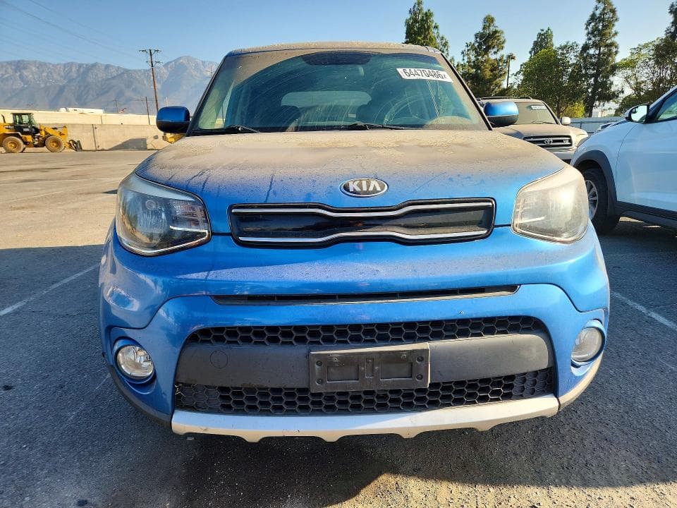 2017 KIA SOUL + 5