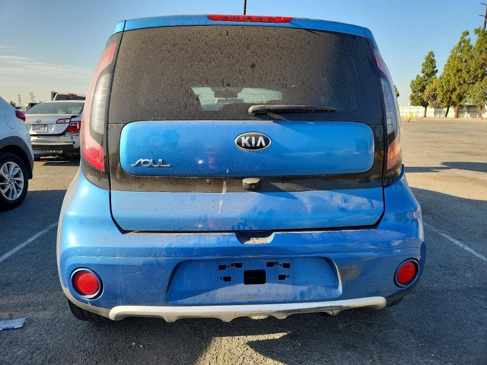 2017 KIA SOUL + 6