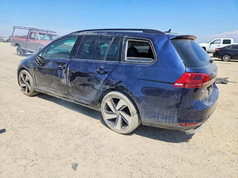 2017 VOLKSWAGEN GOLF SPORTWAGEN S 2