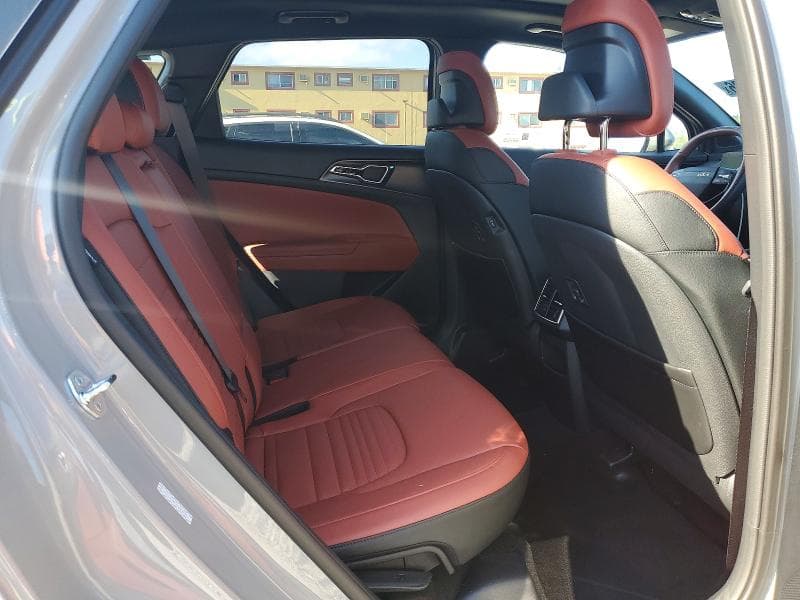 2026 KIA SPORTAGE 10