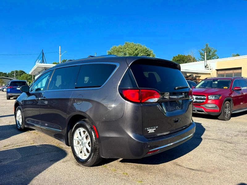 2020 CHRYSLER PACIFICA TOURING L 3