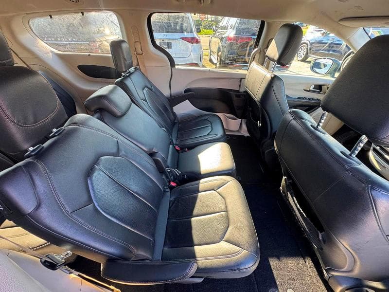 2020 CHRYSLER PACIFICA TOURING L 6