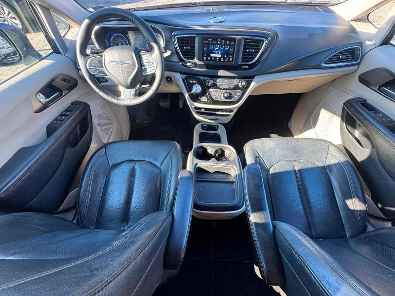 2020 CHRYSLER PACIFICA TOURING L 9