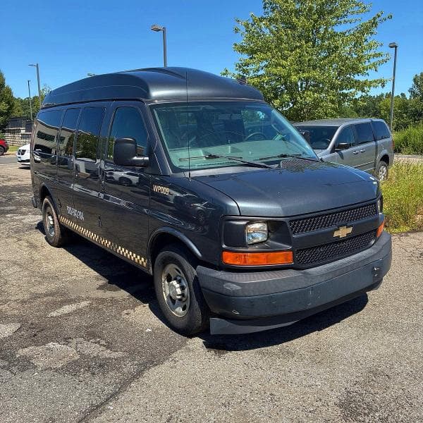 2017 CHEVROLET EXPRESS G2500 LS 2