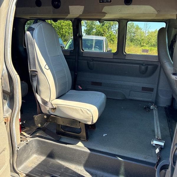 2017 CHEVROLET EXPRESS G2500 LS 11