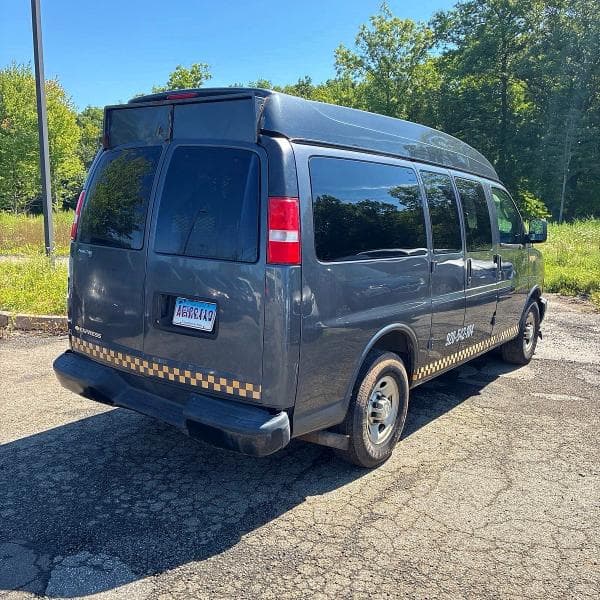 2017 CHEVROLET EXPRESS G2500 LS 4