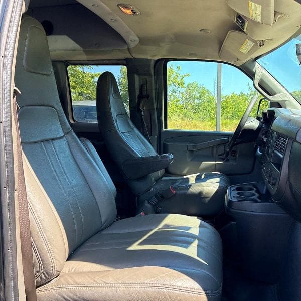 2017 CHEVROLET EXPRESS G2500 LS 5