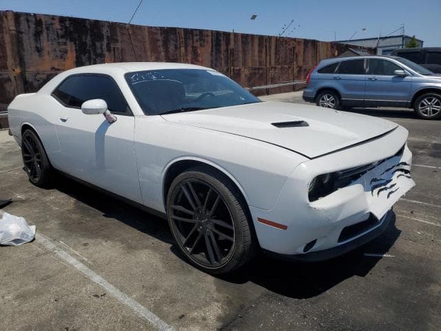 2018 DODGE CHALLENGER SXT 4