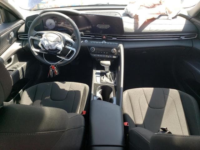 2024 HYUNDAI ELANTRA SEL 8