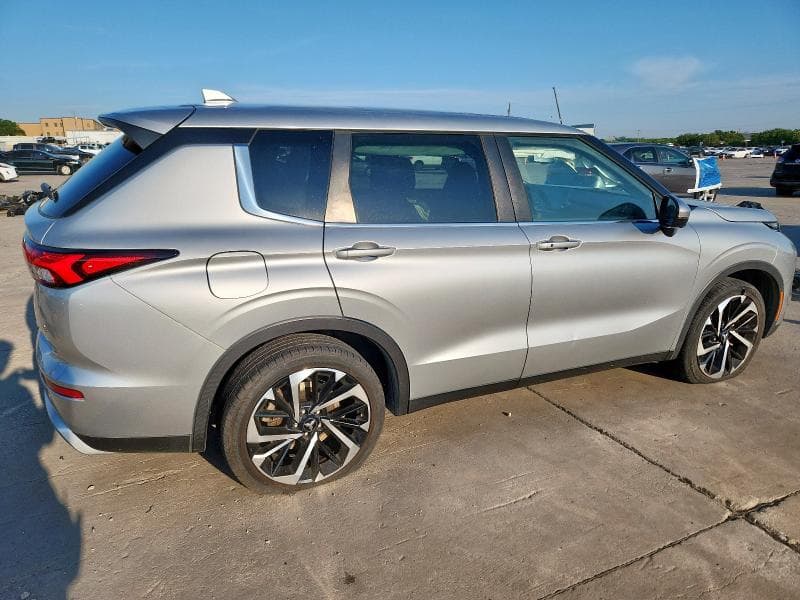 2022 MITSUBISHI OUTLANDER SE SE 3