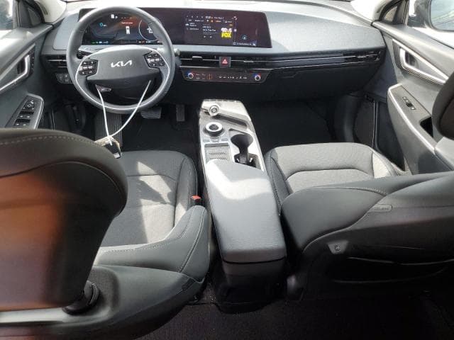 2024 KIA EV6 LIGHT 8