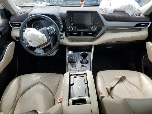 2022 TOYOTA HIGHLANDER XLE 8