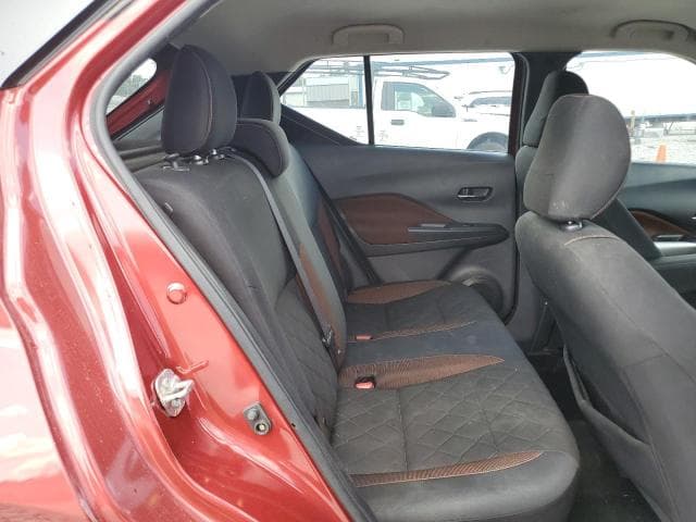 2018 NISSAN KICKS S SR 10