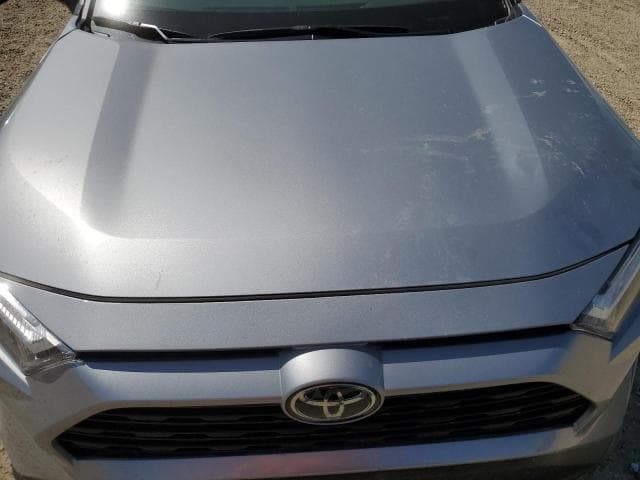 2025 TOYOTA RAV4 XLE 12