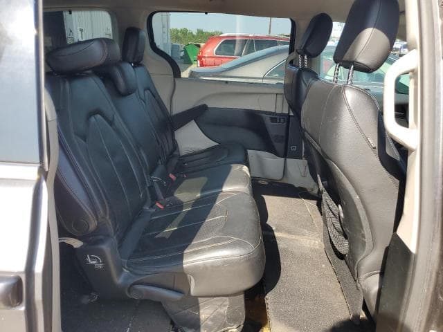 2018 CHRYSLER PACIFICA TOURING L 11