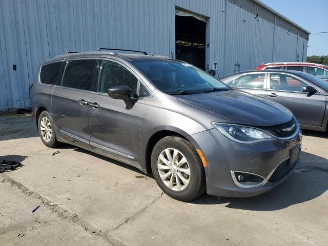 2018 CHRYSLER PACIFICA TOURING L 4