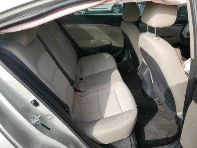 2018 HYUNDAI ELANTRA SEL 10