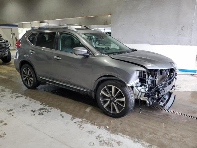 2017 NISSAN ROGUE SV 4